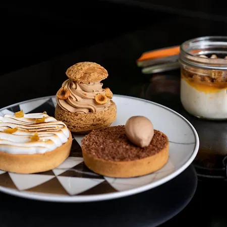 The One Monumental Palace Oporto