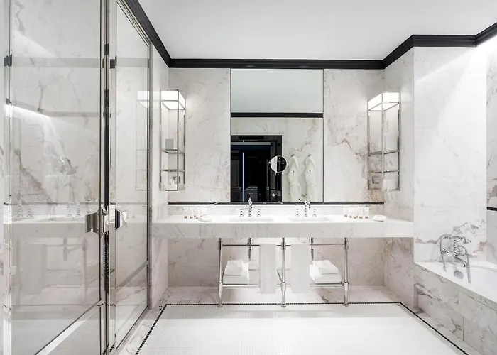 The One Monumental Palace Hotel 5*