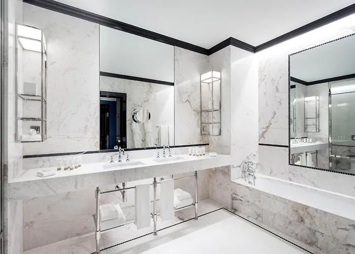 The One Monumental Palace 5* Porto