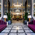 The One Monumental Palace Hotel
