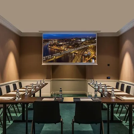 Maison Albar - Le Monumental Palace Hotel Oporto