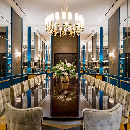 The One Monumental Palace Отель 5*