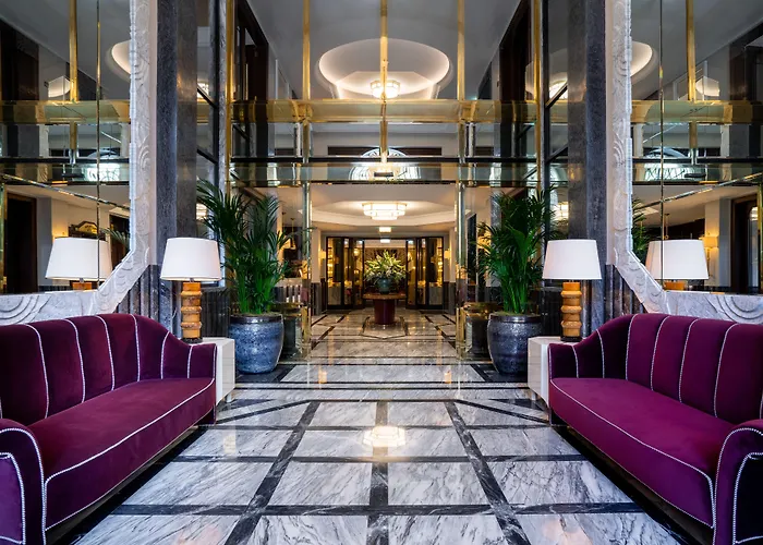 The One Monumental Palace Otel