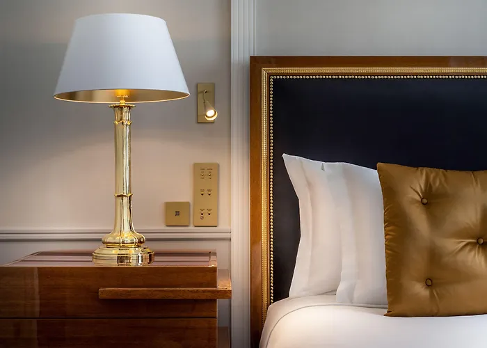 The One Monumental Palace Otel 5*