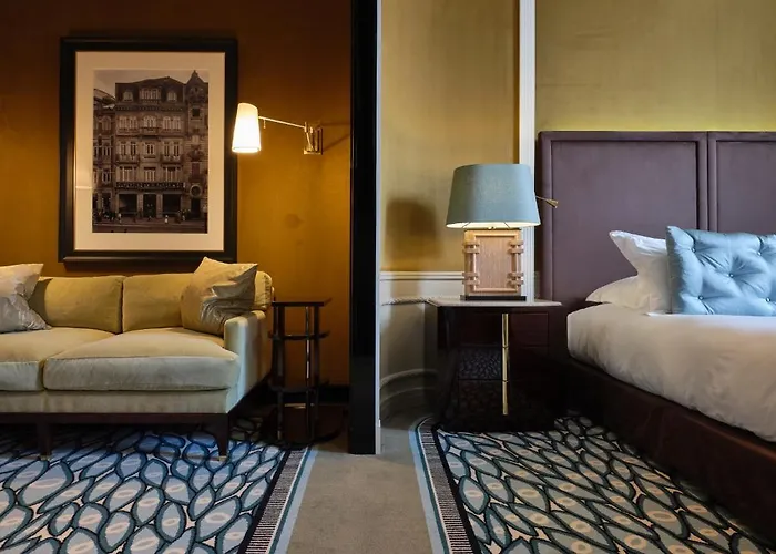 The One Monumental Palace Otel 5*