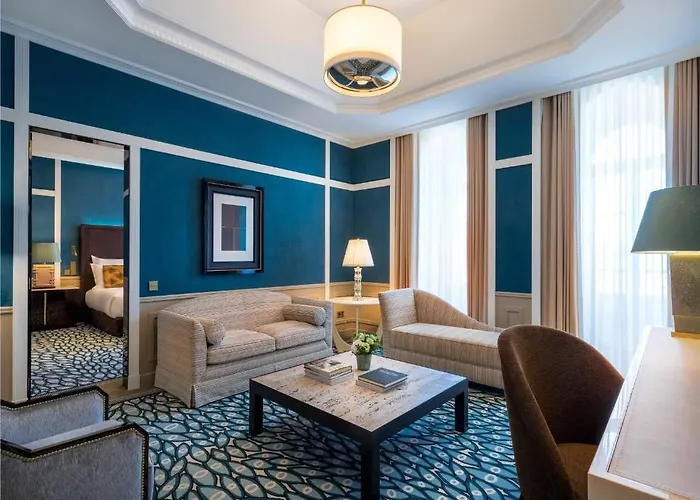 Otel The One Monumental Palace 5*