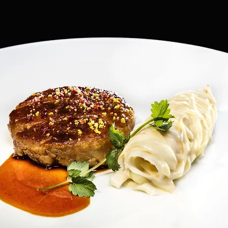 The One Monumental Palace Porto